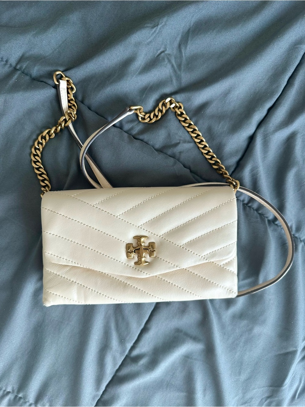 Tory Burch Kira Chevron Chain Wallet Crossbody in New Cream with Gold Hardware